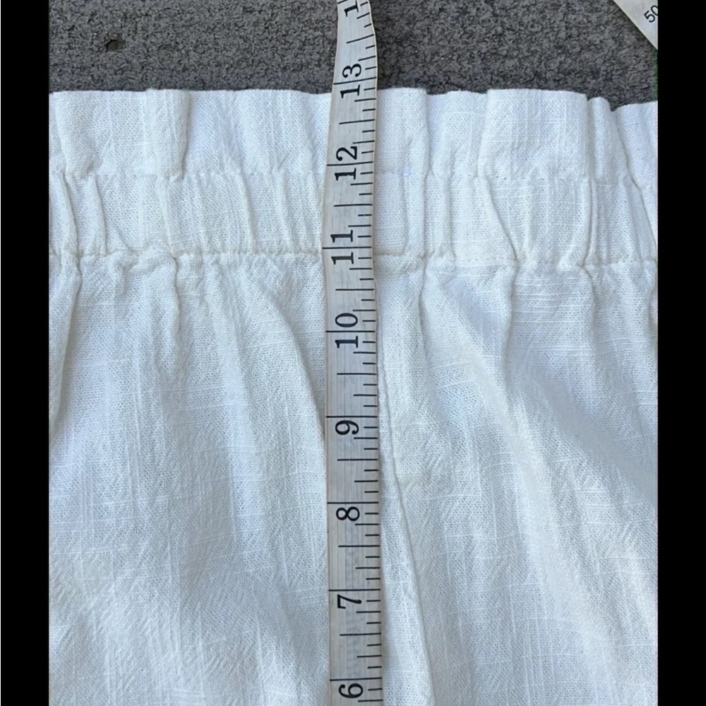 NWT Urban Outfitters Ivory Textured Cotton Elastic High-Waist Shorts Size Small - Picture 6 of 10